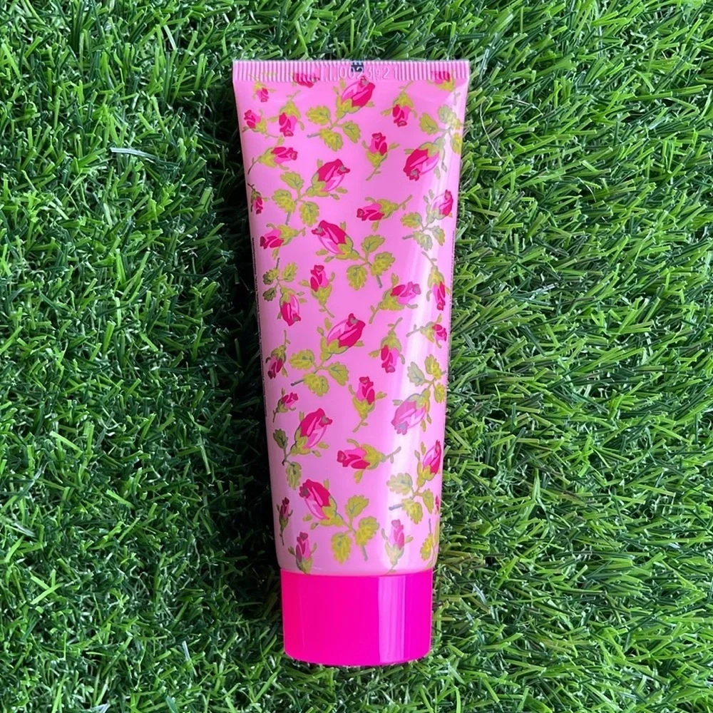 BETSEY JOHNSON Body Lotion 2.5 oz.